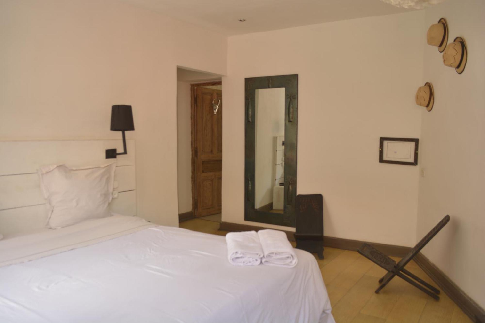 Hotel Restaurant La Ribaudiere Antananarivo Bilik gambar