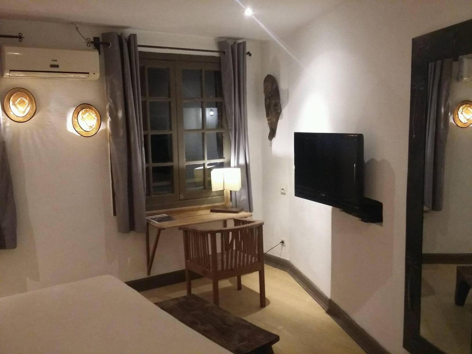 Hotel Restaurant La Ribaudiere Antananarivo Bilik gambar