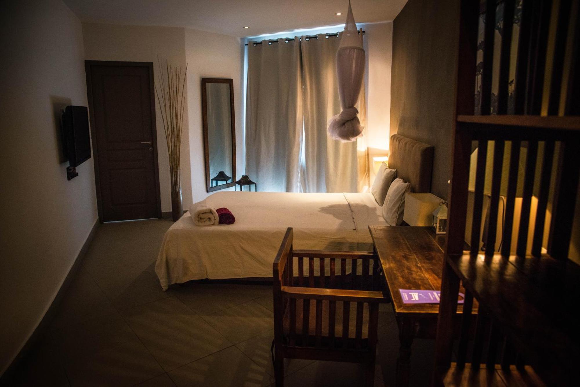 Hotel Restaurant La Ribaudiere Antananarivo Bilik gambar